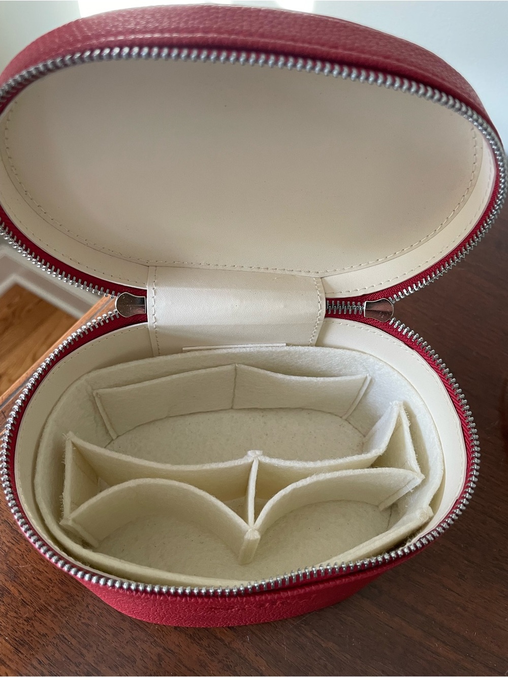 Saie Red Pebbled Leather Cosmetic Case with Top Handle - Picture 3 of 3